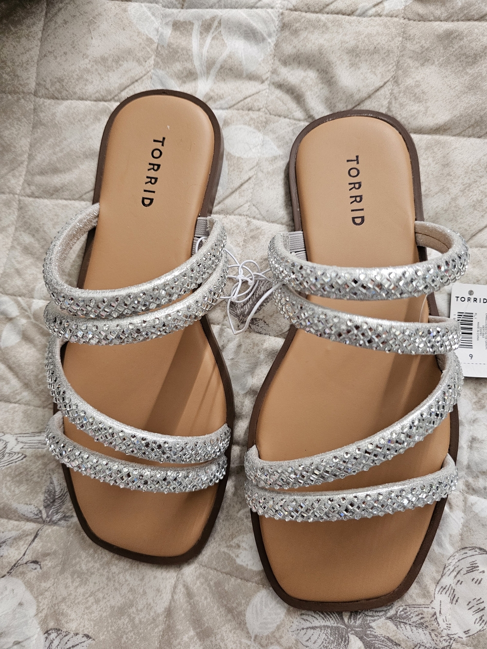 Torrid NWT Sz 9 Ww Silver Crystal Triple-Strap Slide Sandals